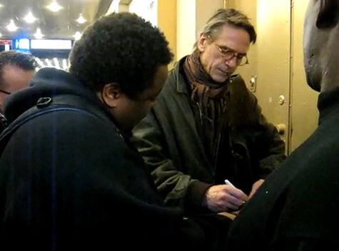 Video footage of Jeremy Irons signing autographs at the Schoenfeld Theatre